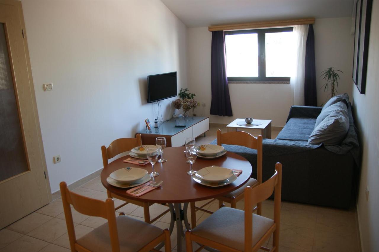 Apartman Adriatic Pula Eksteriør billede