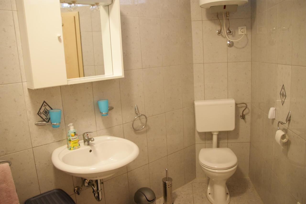Apartman Adriatic Pula Eksteriør billede