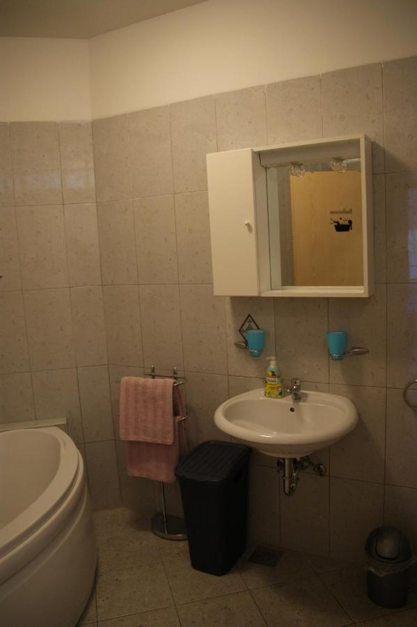 Apartman Adriatic Pula Eksteriør billede