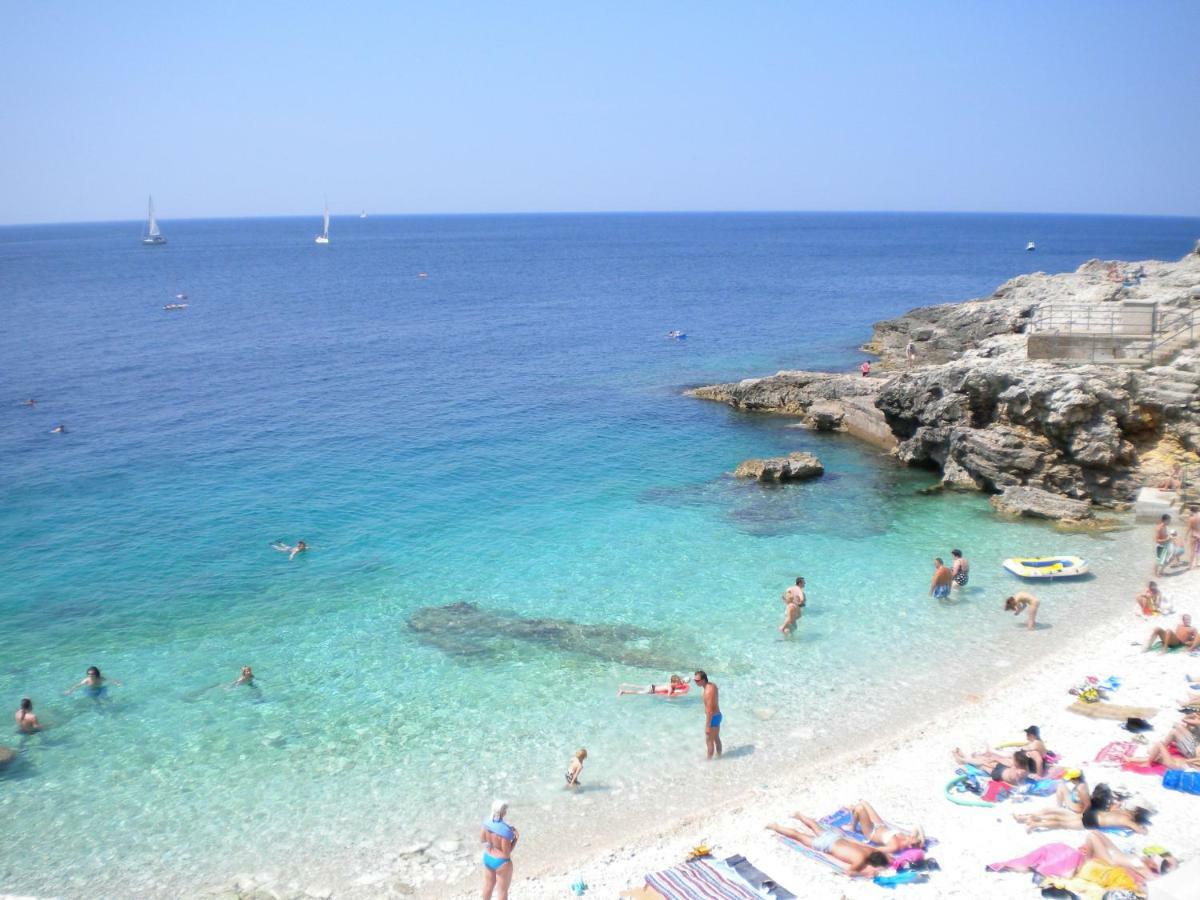 Apartman Adriatic Pula Eksteriør billede