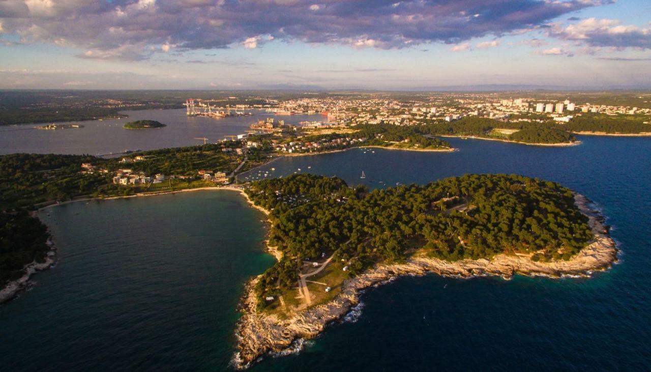Apartman Adriatic Pula Eksteriør billede